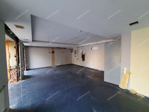 ul-maksima-gorkogo-d-80-1 фото