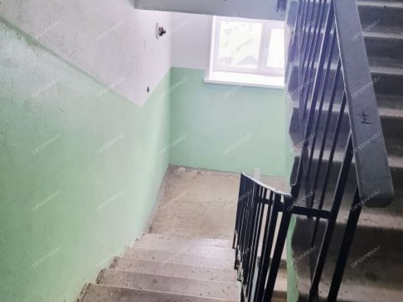 трёхкомнатная квартира в посёлке Санаторий Зелёный город дом 14