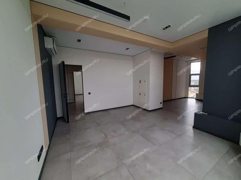 помещение под торговую площадь на Большая Печерская ул., д.40