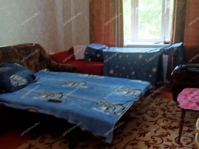 трёхкомнатная квартира на проспекте Кирова дом 11