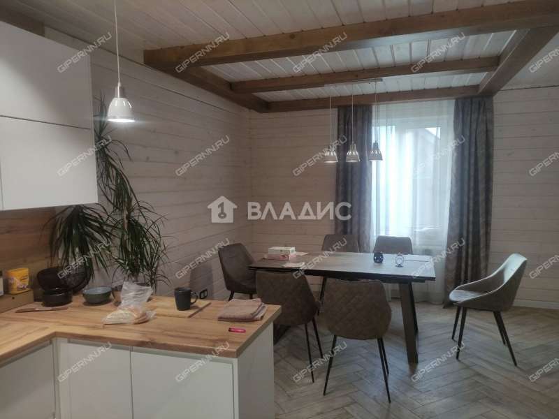 дом на улице Школьная деревня Комарово