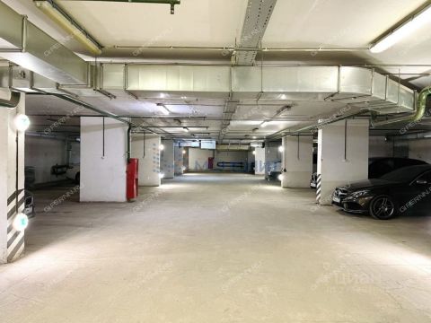 parkovochnoe-mesto-ul-rodionova-d-165a фото