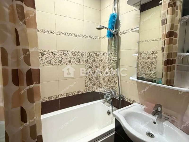 трёхкомнатная квартира на улице Ивана Чугурина дом 3