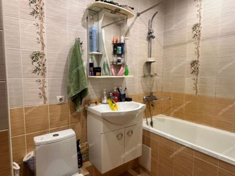 2-komnatnaya-ul-sergeya-esenina-d-13 фото