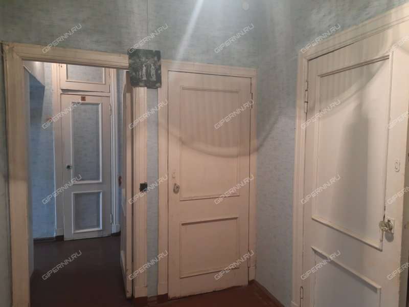 трёхкомнатная квартира на улице Краснодонцев дом 3