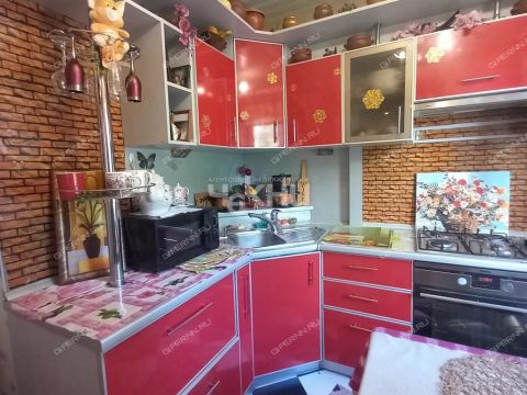 2-komnatnaya-ul-golubeva-d-4 фото