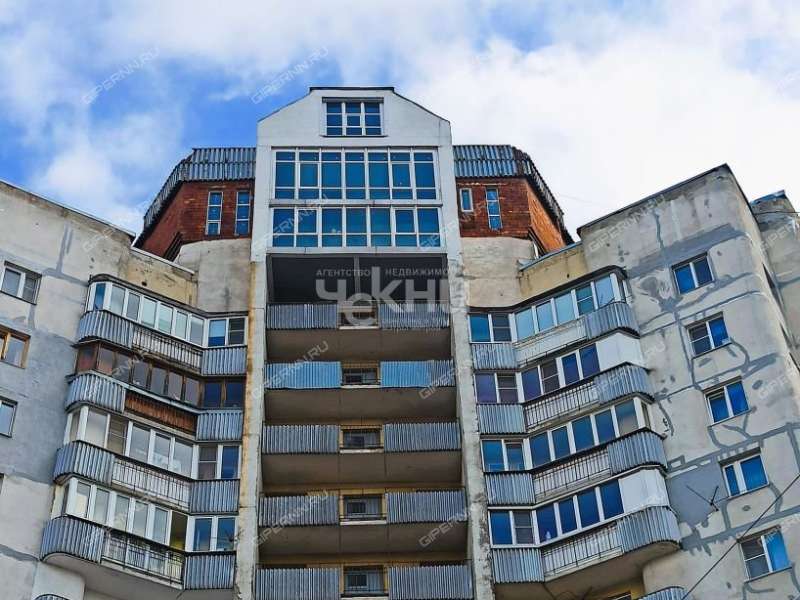 пятикомнатная квартира на улице Композитора Касьянова дом 1