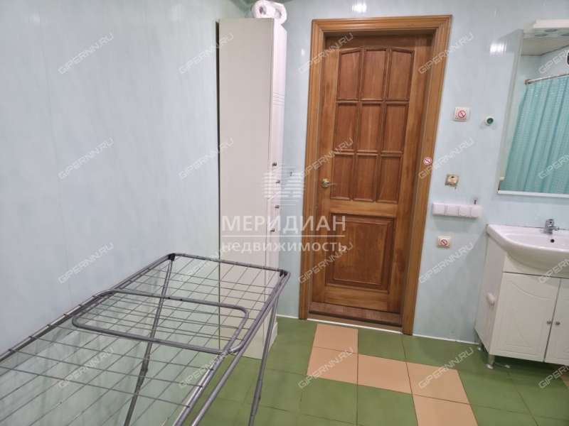 трёхкомнатная квартира на улице Андреева дом 43