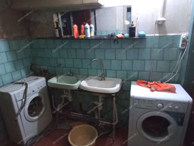 комната в доме 233 на Московском шоссе