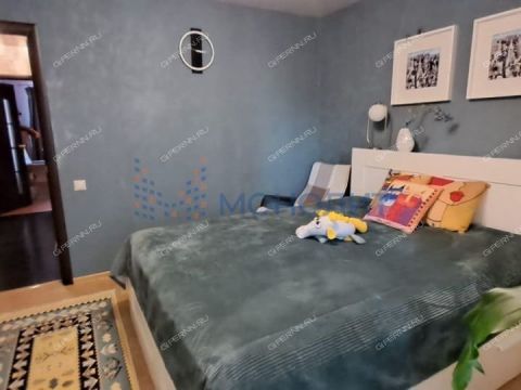 3-komnatnaya-ul-vyatskaya-d-9 фото