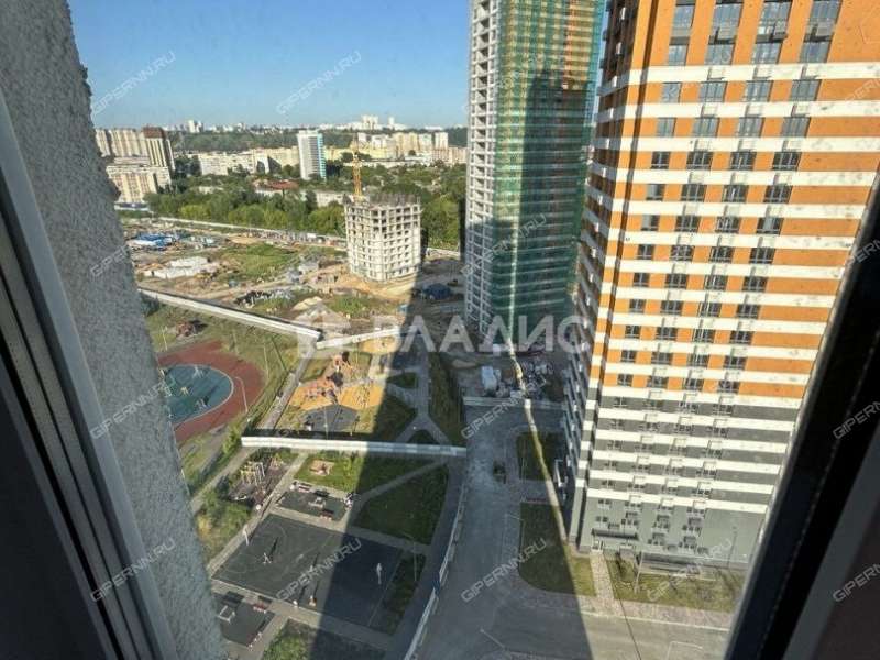 трёхкомнатная квартира на Украинской улице дом 50