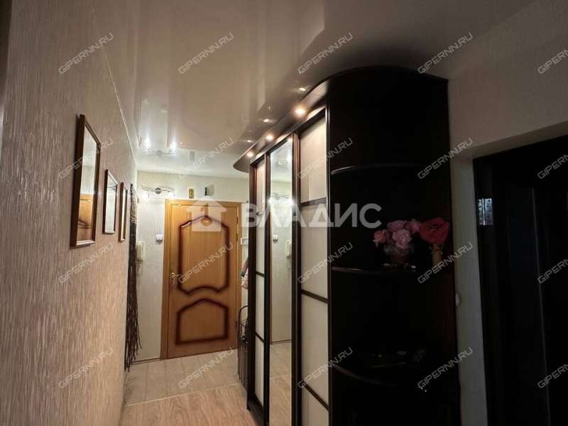 трёхкомнатная квартира на улице Старых Производственников дом 20