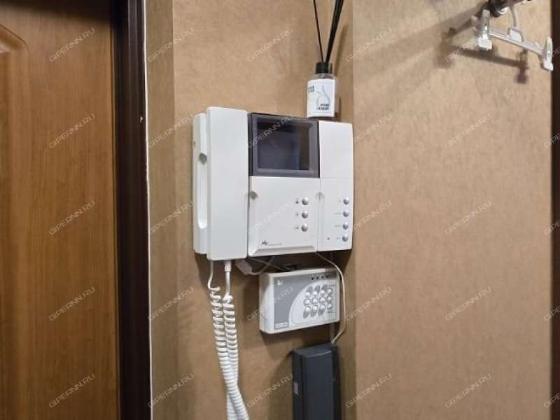 трёхкомнатная квартира на Берёзовской улице дом 103