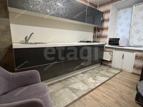 2-komnatnaya-ul-kovalihinskaya-d-64 фото