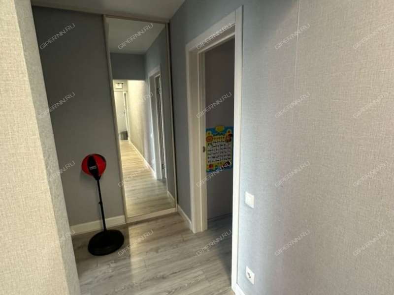 трёхкомнатная квартира на проспекте Ильича дом 38