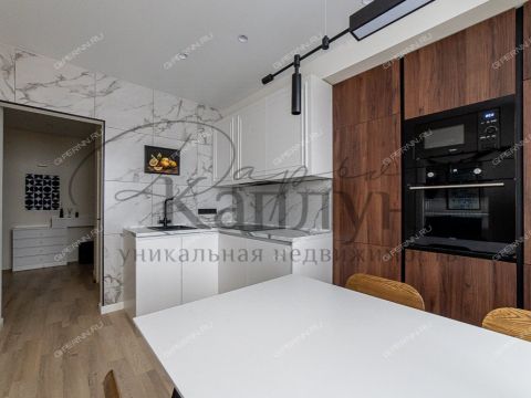 3-komnatnaya-ul-svetlogorskaya-d-6 фото