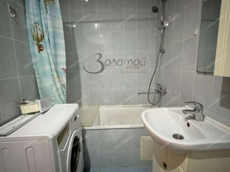 однокомнатная квартира на улице Строкина дом 18