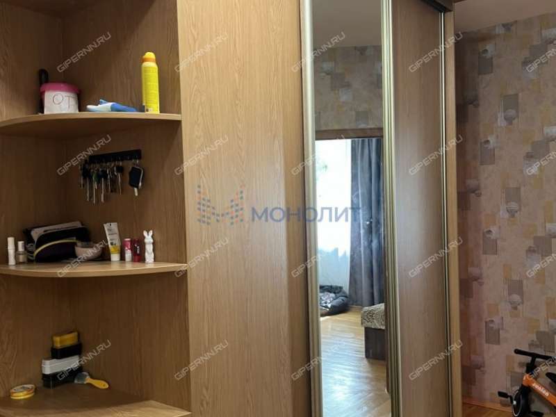 трёхкомнатная квартира на улице Мельникова-Печёрского дом 5