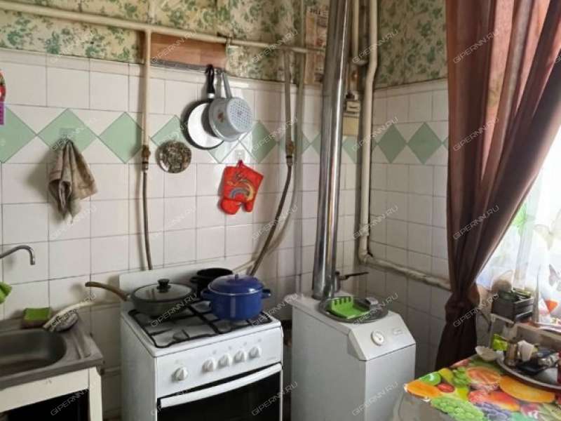 двухкомнатная квартира на улице Ладыжникова дом 3