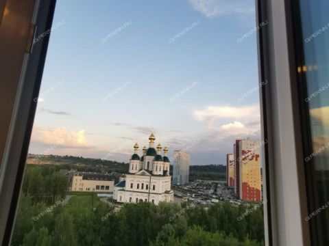 3-komnatnaya-ul-geroya-shnitnikova-d-14 фото
