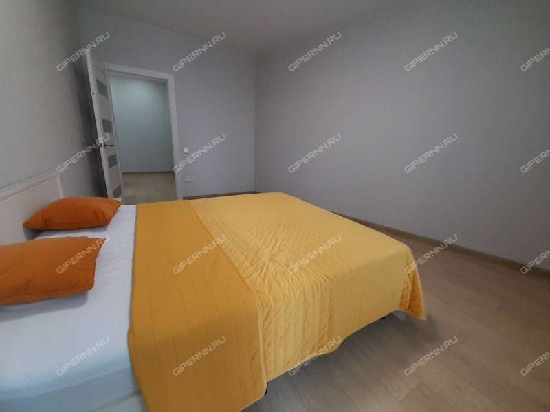 трёхкомнатная квартира на улице Маршала Баграмяна дом 4