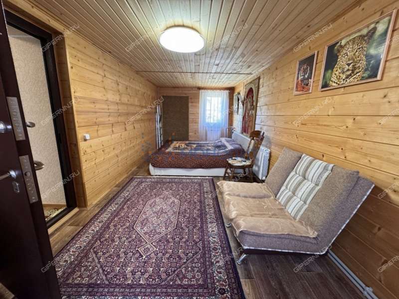 дом на Озёрной улице деревня Крутая