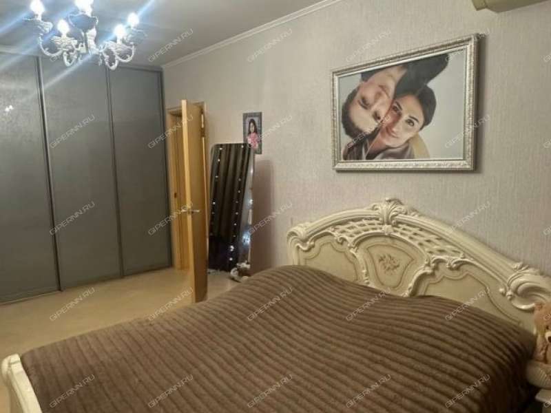 трёхкомнатная квартира на улице Янки Купалы дом 38