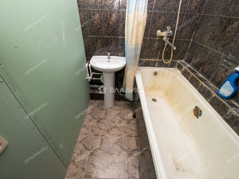 двухкомнатная квартира на улице Раевского дом 19