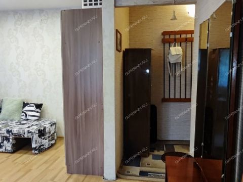 1-komnatnaya-ul-geroya-chugunova-d-7a фото