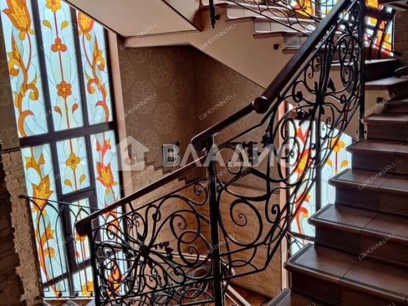 здание под офис, торговую площадь на улице Мечникова