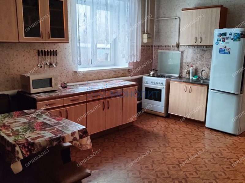 дом на улице Расковой рабочий посёлок Горбатовка