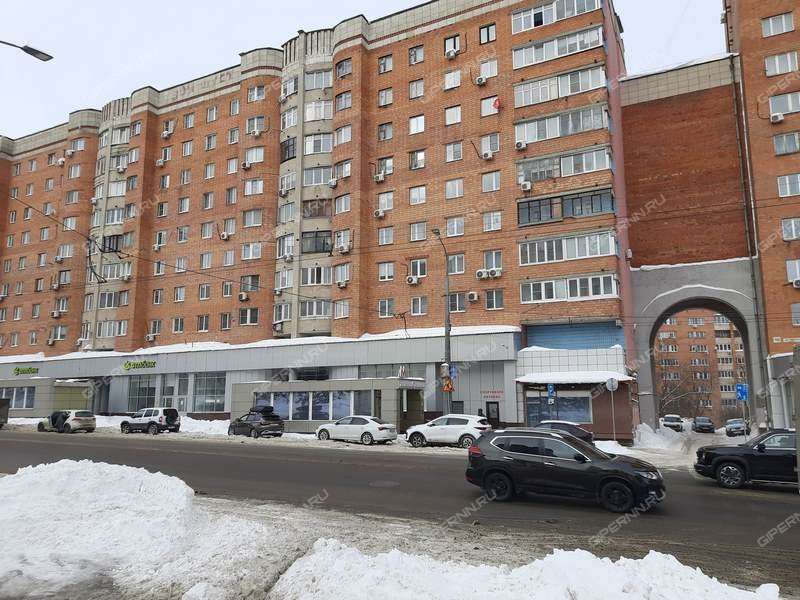 помещение под торговую площадь на Максима Горького ул., д.140