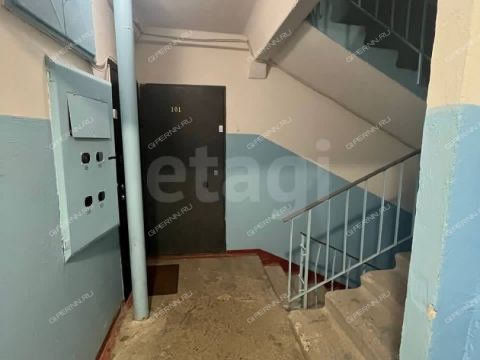 1-komnatnaya-ul-admirala-makarova-d-4-k1 фото