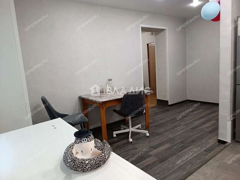 трёхкомнатная квартира на Вольской улице дом 10