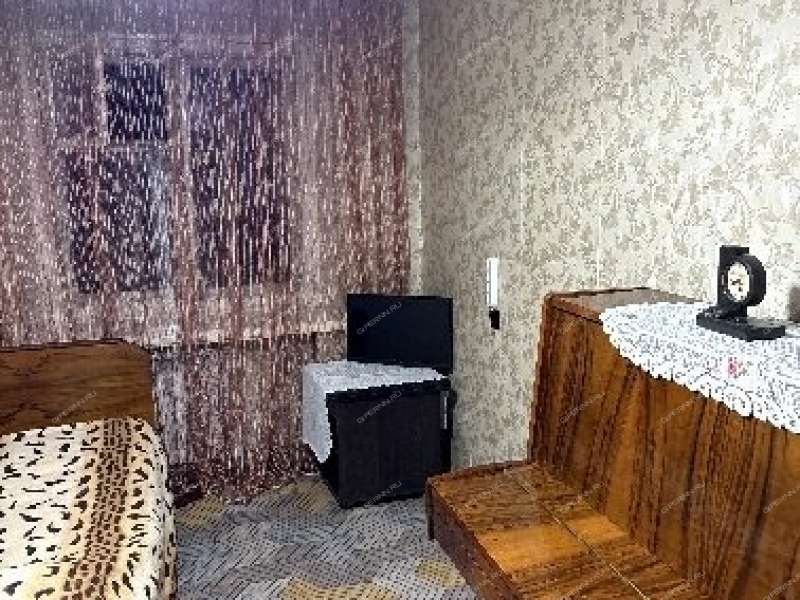 трёхкомнатная квартира на улице Космонавта Комарова дом 16а