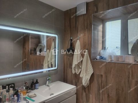 dom-derevnya-komarovo-gorodskoy-okrug-bor фото