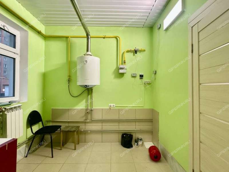 здание под офис, торговую площадь на улице Коминтерна