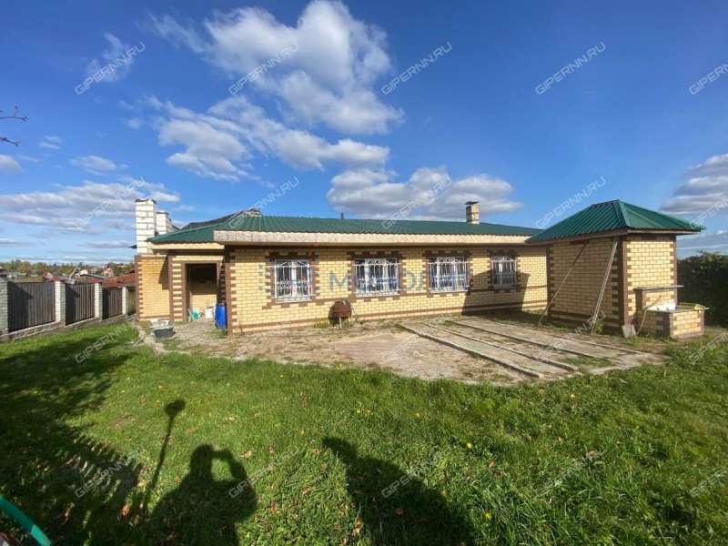 дом на Центральной улице деревня Хватково