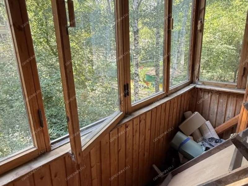 двухкомнатная квартира на бульваре 60-летия Октября дом 13