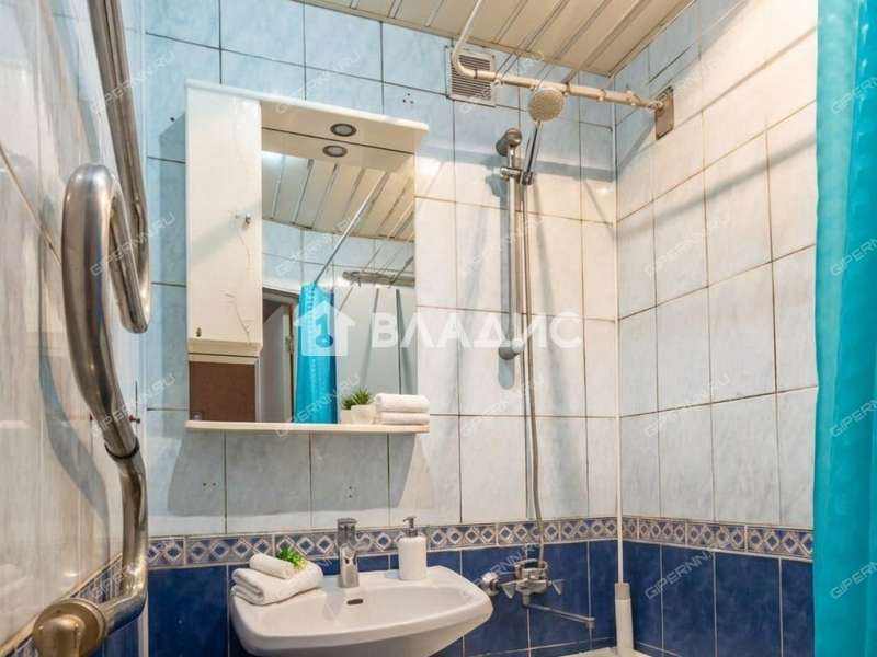 трёхкомнатная квартира на улице Шаляпина дом 15