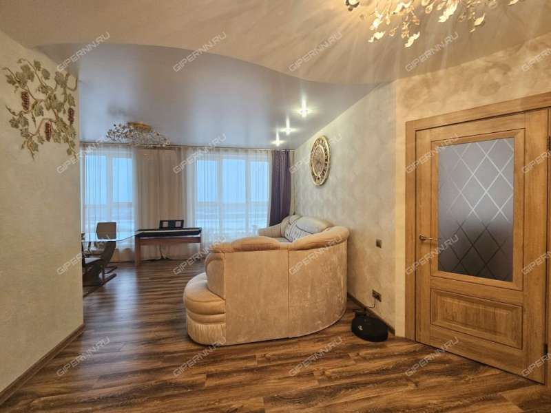 трёхкомнатная квартира на улице Родионова дом 192 к4