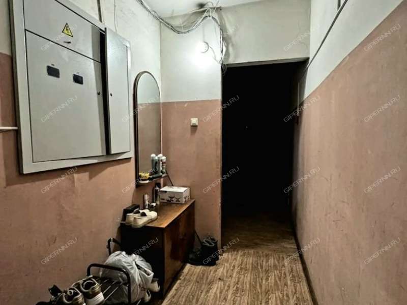 трёхкомнатная квартира на проспекте Кирова дом 20 к2