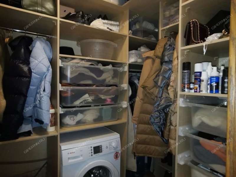 четырёхкомнатная квартира на улице Янки Купалы дом 38