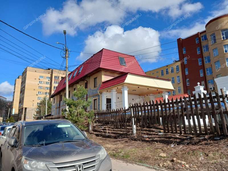 здание под торговую площадь, недвижимость под медицинские учреждения на Горной улице