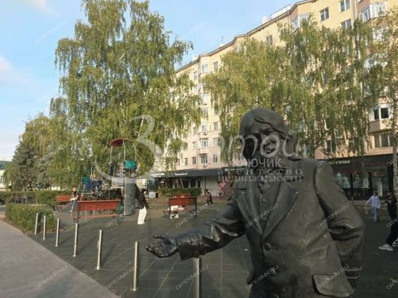 трёхкомнатная квартира на Большой Покровской улице дом 32