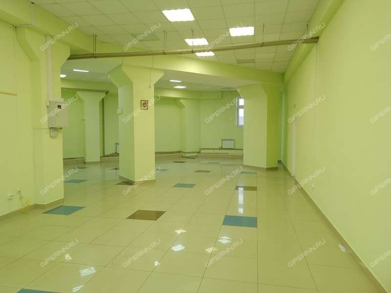 помещение под торговую площадь на Бурнаковский проезд, д.1