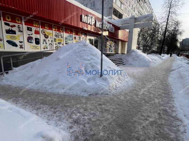помещение под помещение свободного назначения, торговую площадь на улице Буревестника