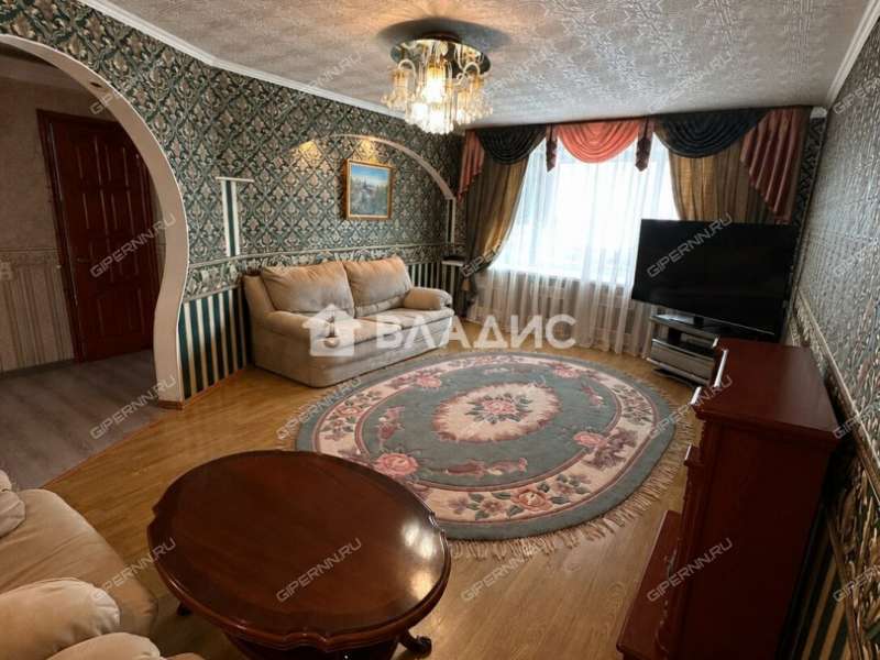 трёхкомнатная квартира на Кстовской улице дом 23 город Кстово