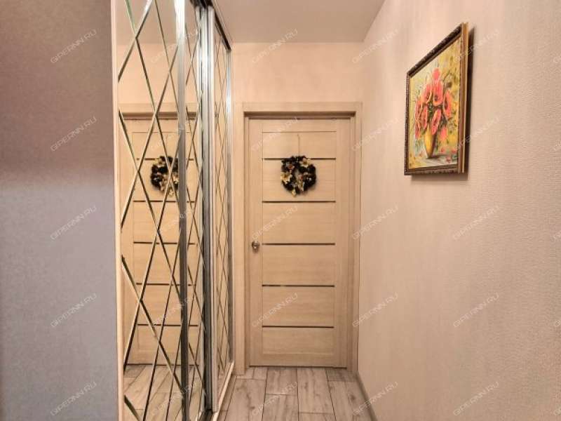 двухкомнатная квартира на Бурнаковской улице дом 121