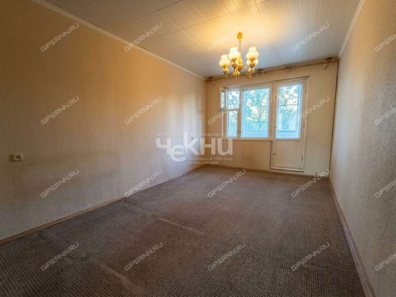 трёхкомнатная квартира на улице Красных Зорь дом 23